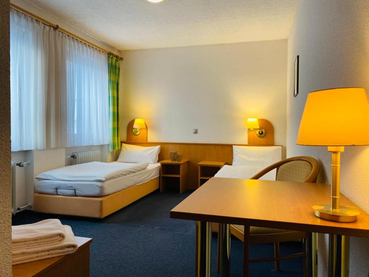 Zum Goldenen Adler Hotel Pfarrweisach ภายนอก รูปภาพ