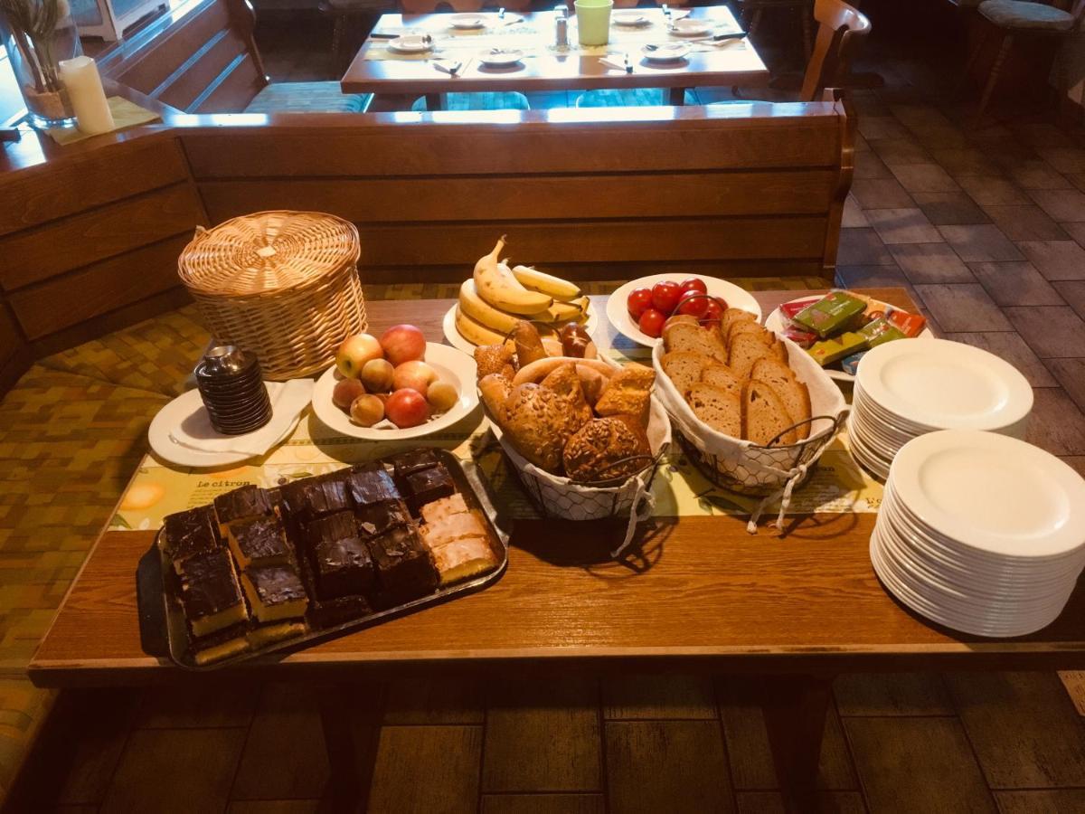 Zum Goldenen Adler Hotel Pfarrweisach ภายนอก รูปภาพ